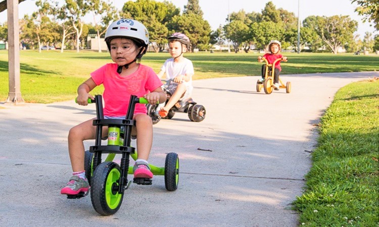 three wheel kids cycle